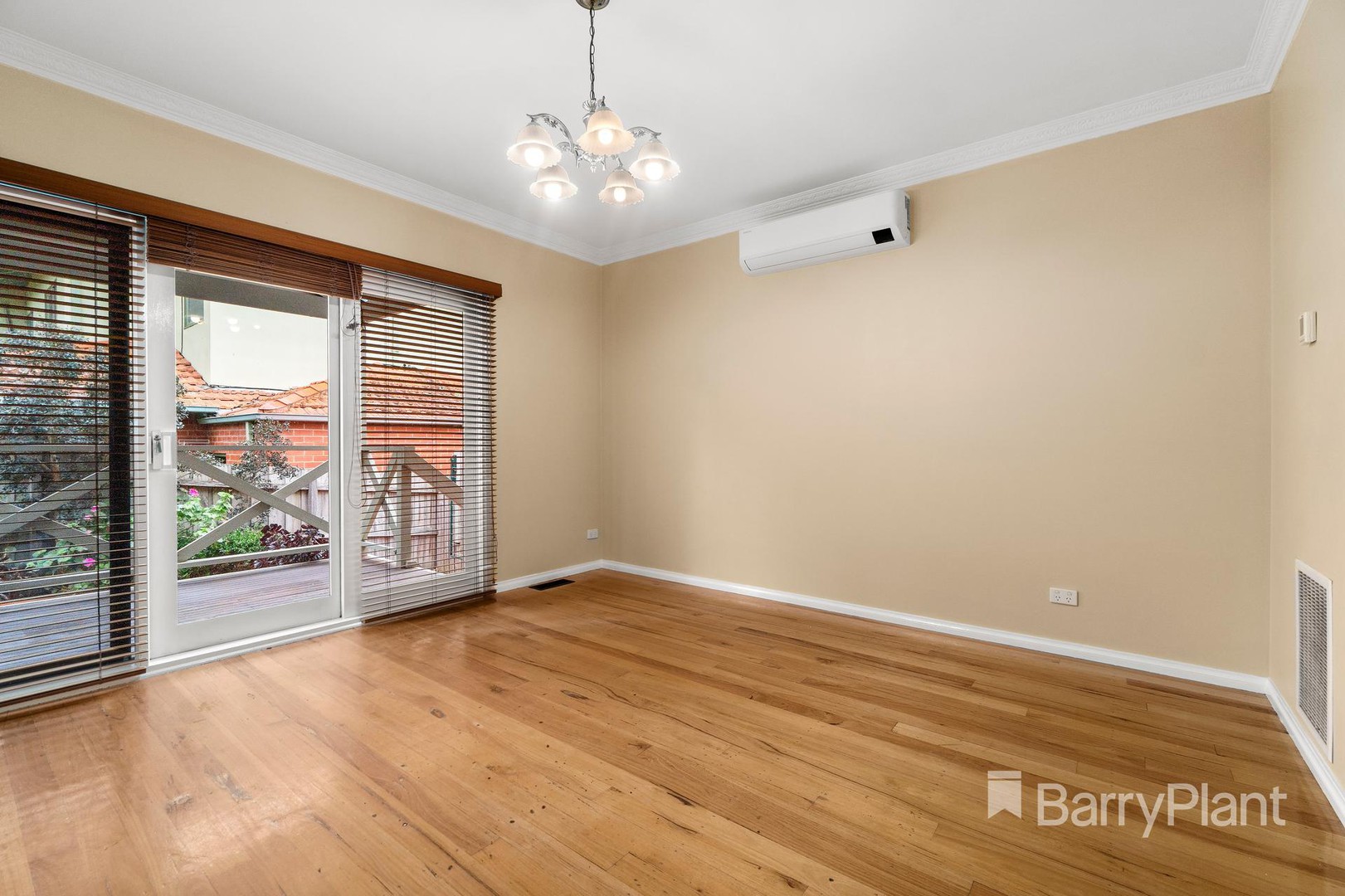 1/99 Martins  Lane, Viewbank, VIC 3084, Viewbank - Thumbnail 3
