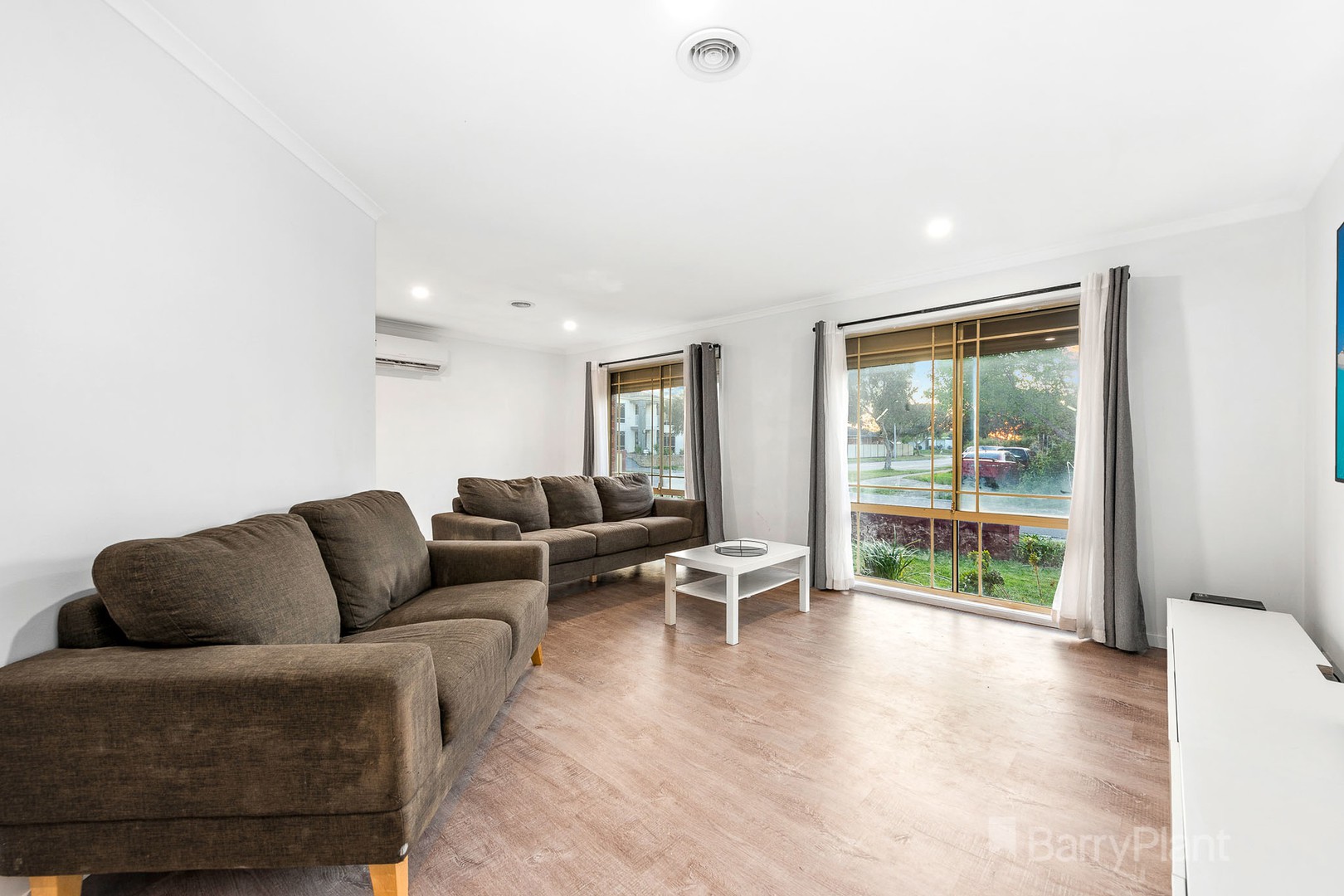75 Seebeck DriveNarre Warren South, VIC 3805, Narre Warren South - Thumbnail 2