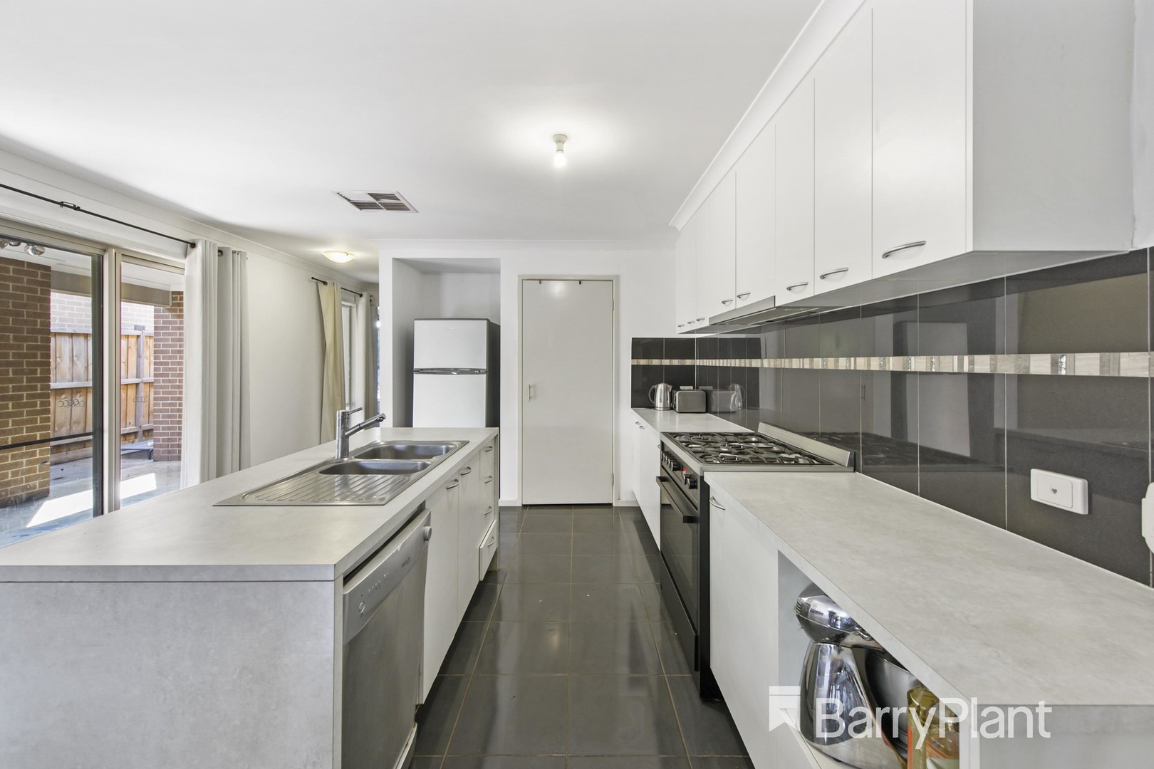75 Oakpark DriveHarkness, VIC 3337, Harkness - Thumbnail 3