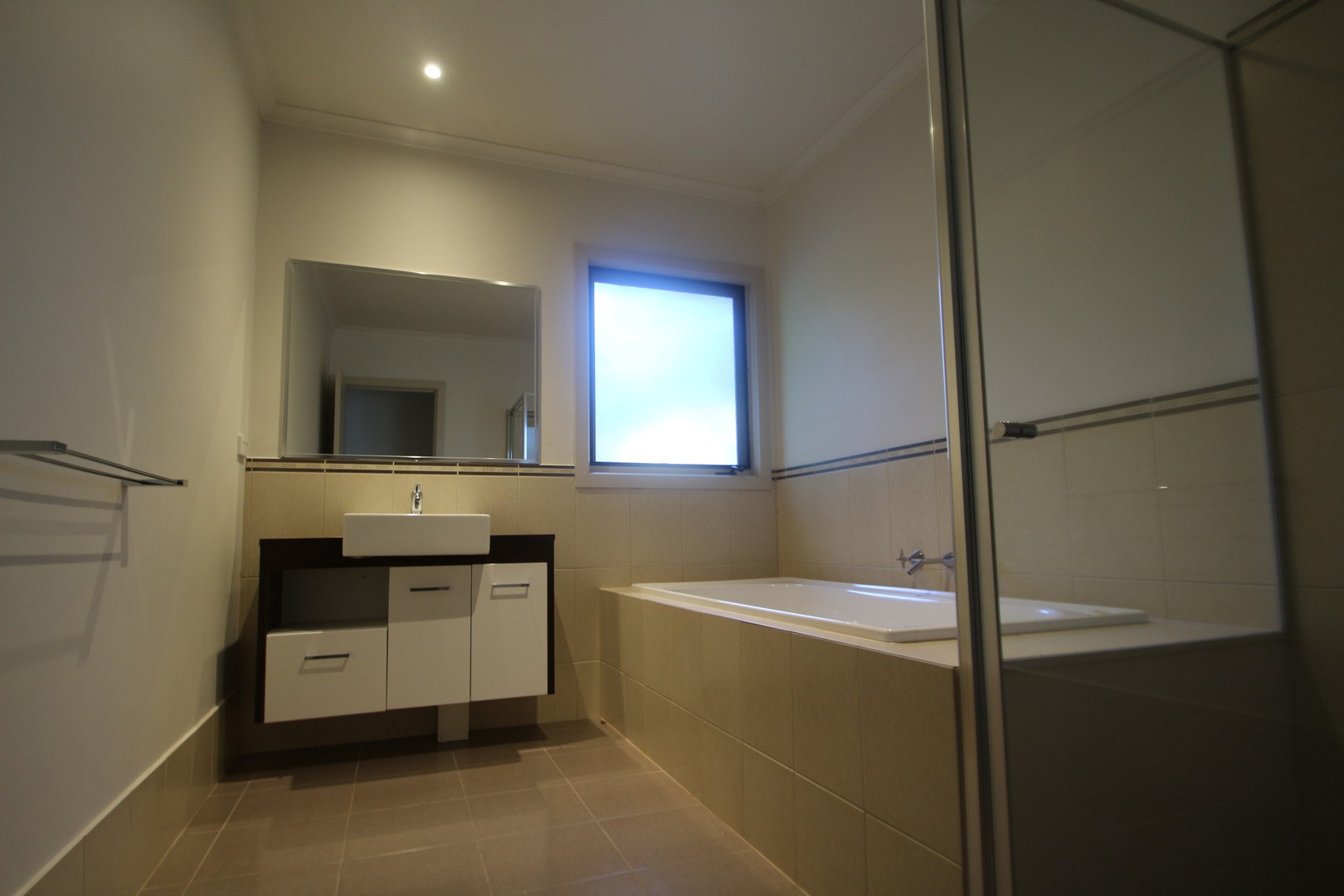 121B Liverpool Road, Kilsyth, VIC 3137 - Thumbnail 2 - 01/10/2021