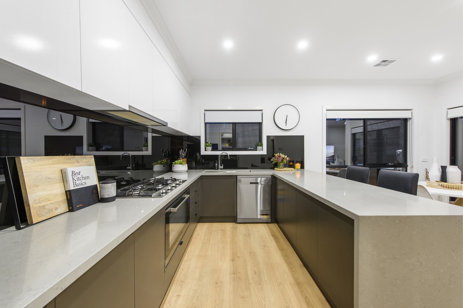44 Creekside CircuitHillside, VIC 3037, Hillside - Thumbnail 3