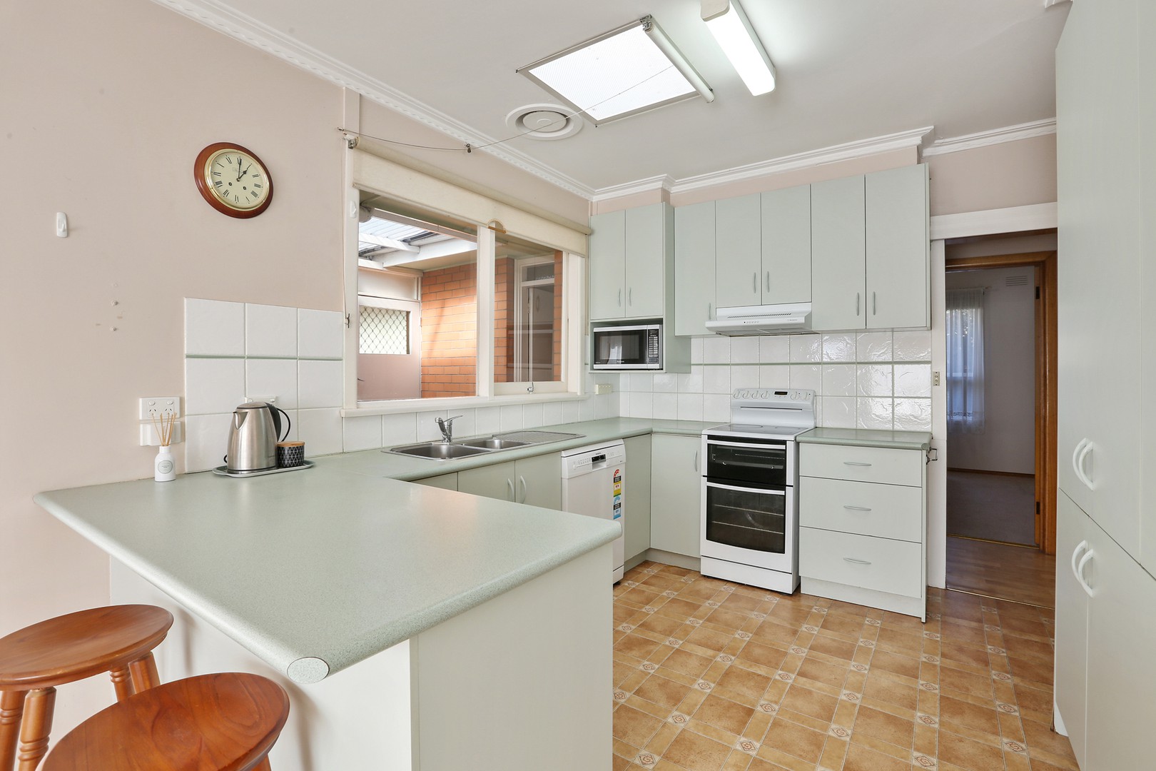5 Olwen  Avenue, Belmont, VIC 3216 - Thumbnail 2 - 01/10/2021