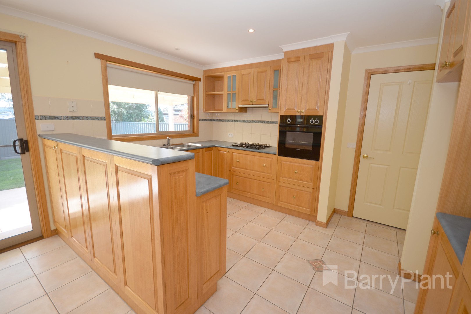 437 Tinworth Avenue, Mount Clear, VIC 3350 - Thumbnail 2 - 01/10/2021