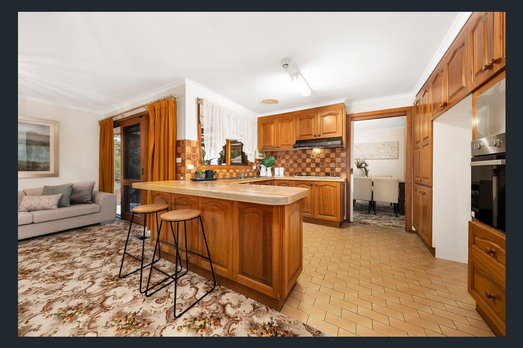 21 Renou Road, Wantirna South, VIC 3152 - Thumbnail 1 - 04/10/2021