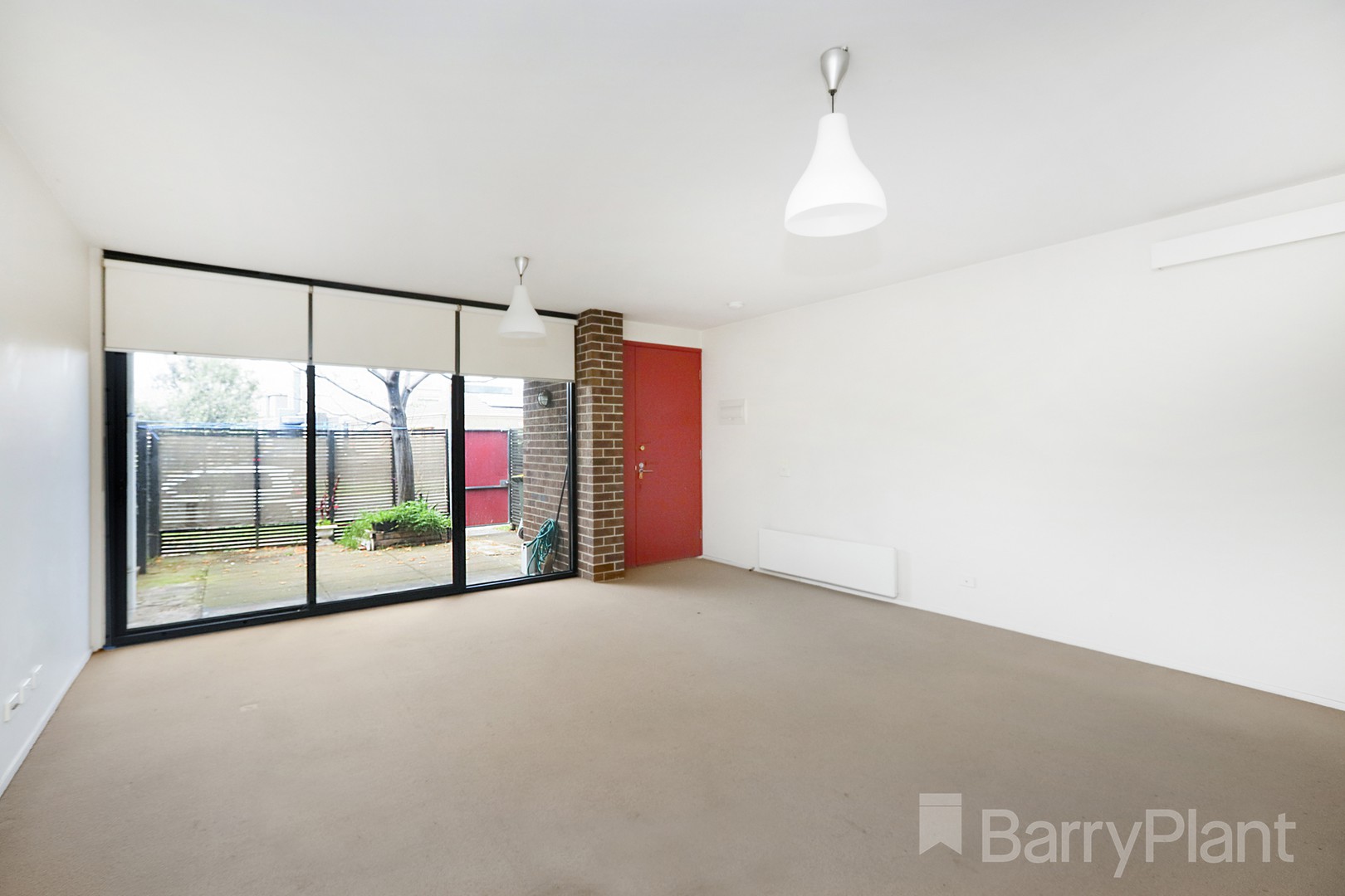 195 David Drive, Sunshine West, VIC 3020 - Thumbnail 2 - 04/10/2021