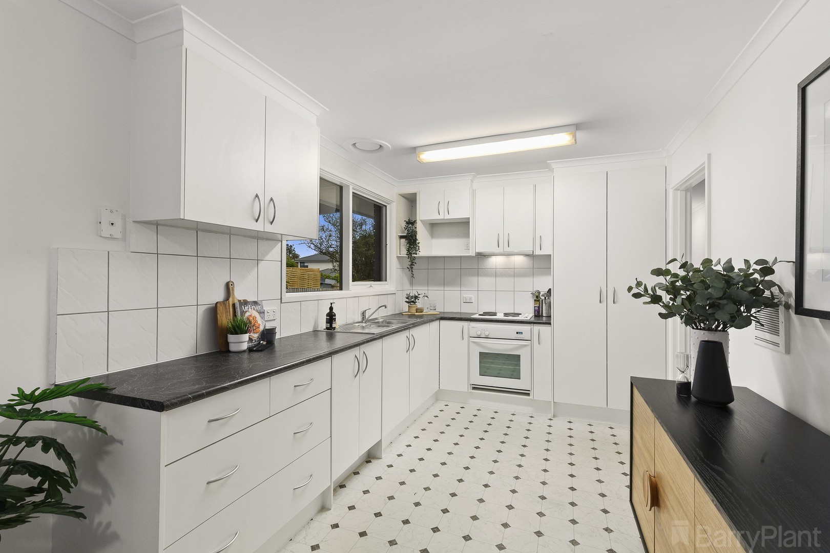 5 Selkirk AvenueWantirna, VIC 3152, Wantirna - Thumbnail 6