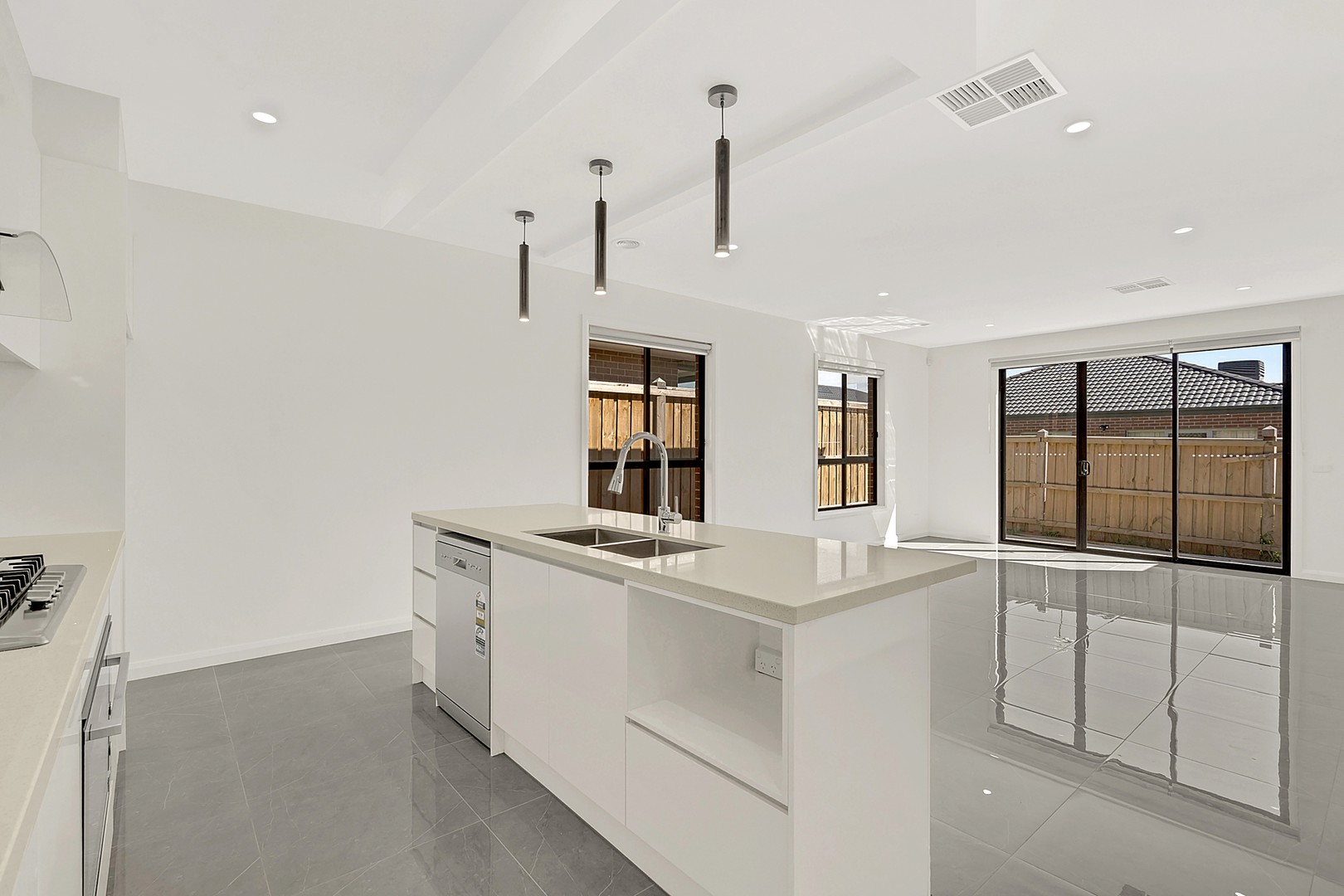 24 Coldfall Way, Mickleham, VIC 3064 - Thumbnail 2 - 04/10/2021