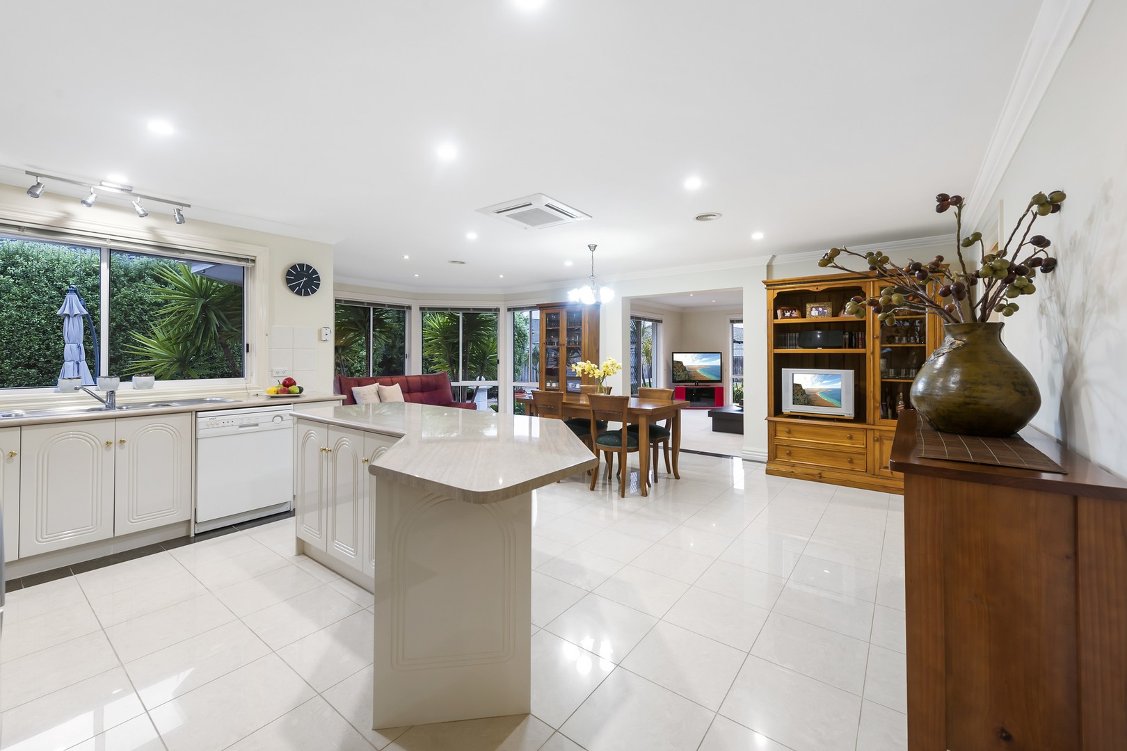 6 Warrego PlaceTaylors Lakes, VIC 3038, Taylors Lakes - Thumbnail 7