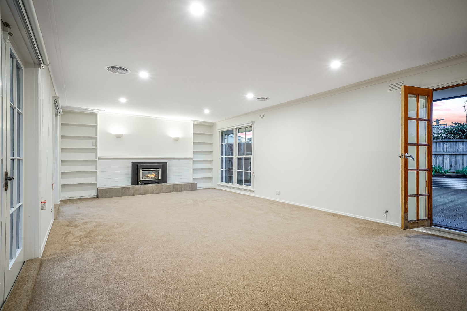 1 Sherwood Court, Highton, VIC 3216 - Thumbnail 2 - 05/10/2021