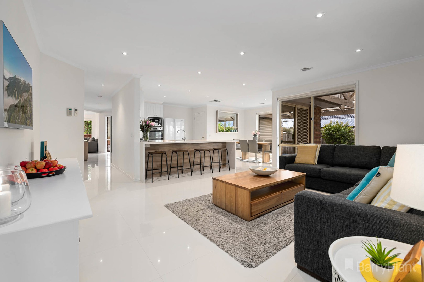 21 Serendip CourtNarre Warren, VIC 3805, Narre Warren - Thumbnail 4