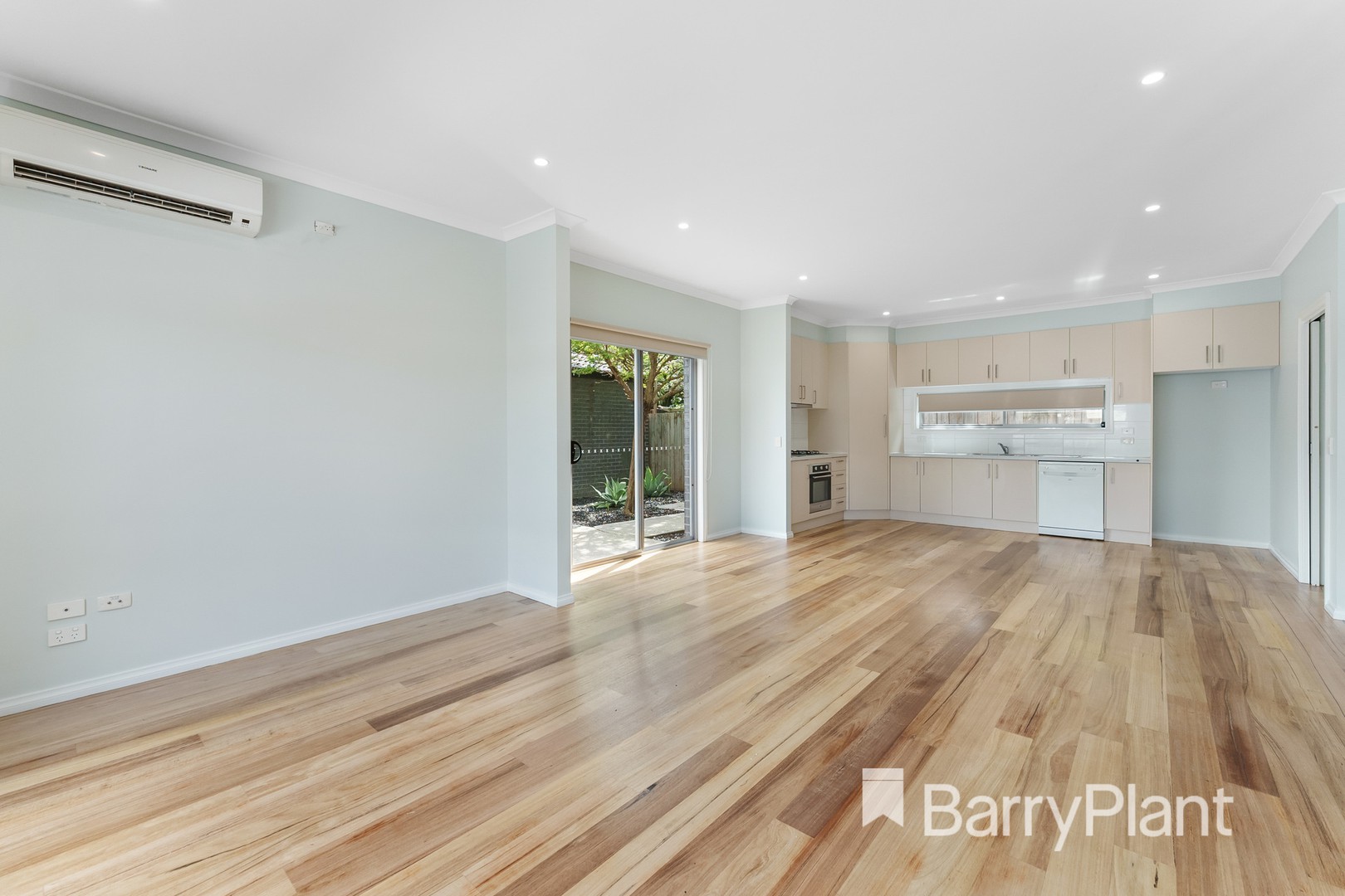 2/39 Glendenning StreetSt Albans, VIC 3021, St Albans - Thumbnail 5