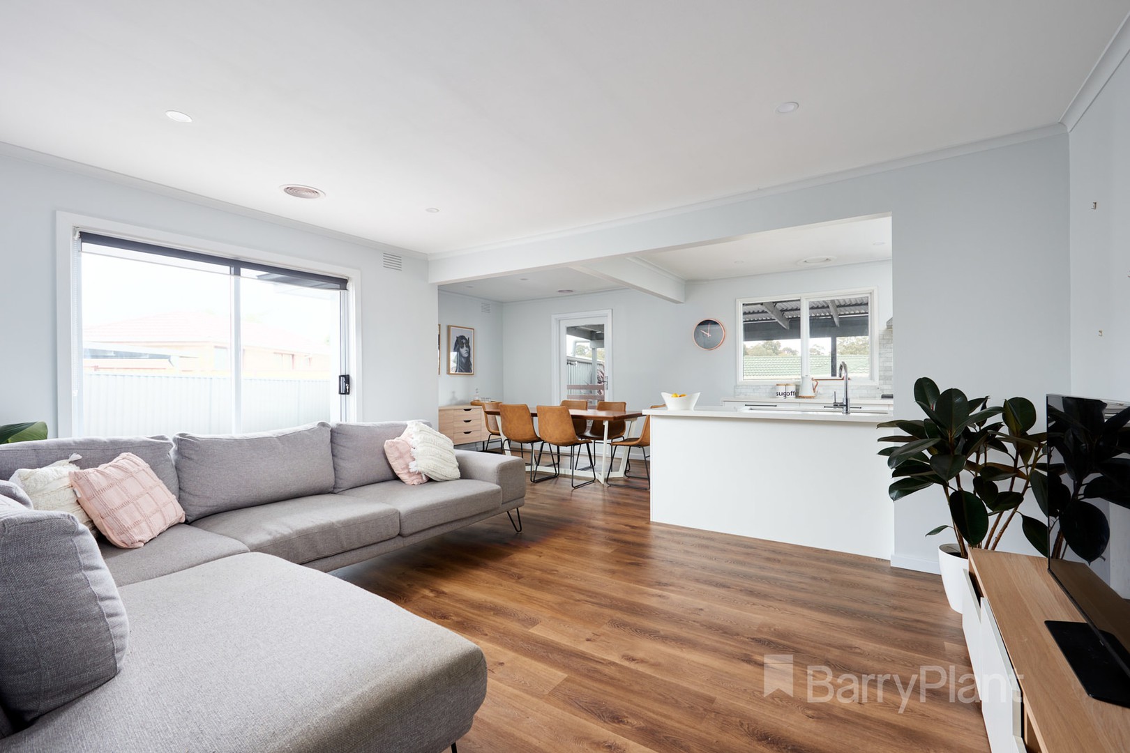 4 Estelle CourtNoble Park North, VIC 3174, Noble Park North - Thumbnail 3