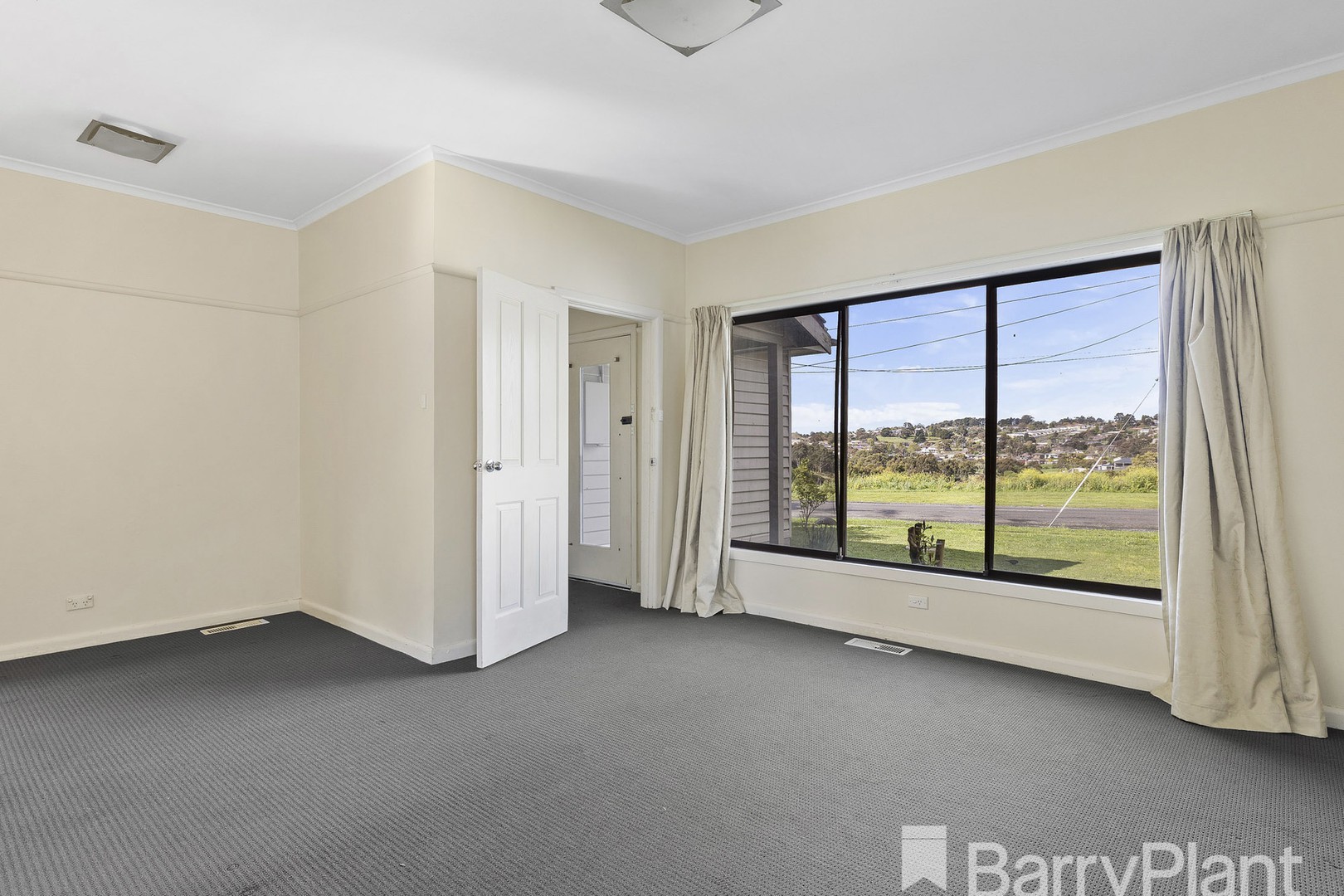 16 Orion Street, Sebastopol, VIC 3356 - Thumbnail 2 - 06/10/2021