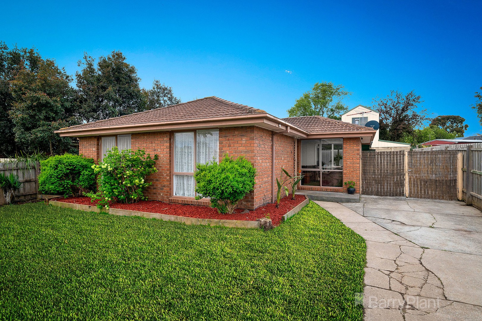 10 Smethurst AvenuePakenham, VIC 3810, Pakenham - Thumbnail 2