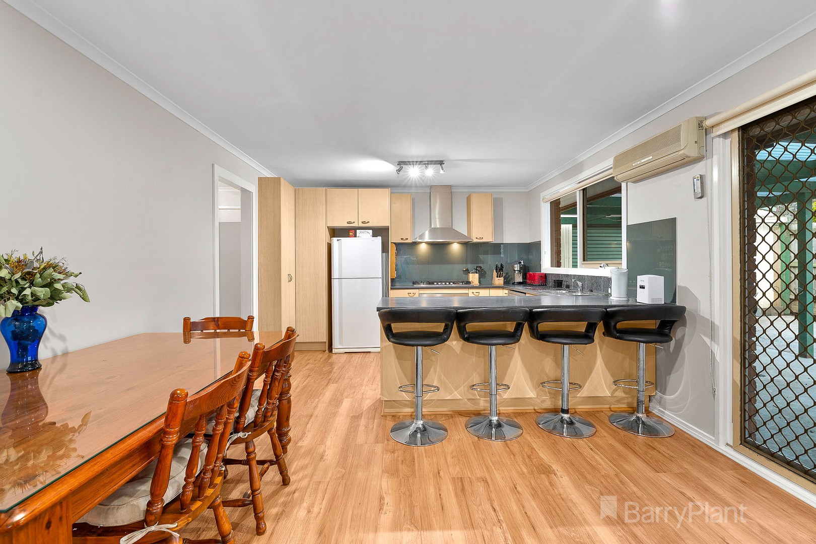 10 Smethurst AvenuePakenham, VIC 3810, Pakenham - Thumbnail 3