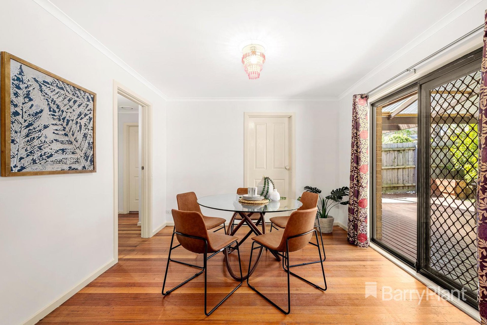 12 Cuthbert DriveMill Park, VIC 3082, Mill Park - Thumbnail 4