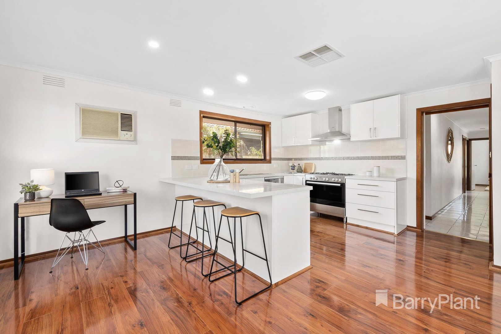 37 Mill Park DriveMill Park, VIC 3082, Mill Park - Thumbnail 4