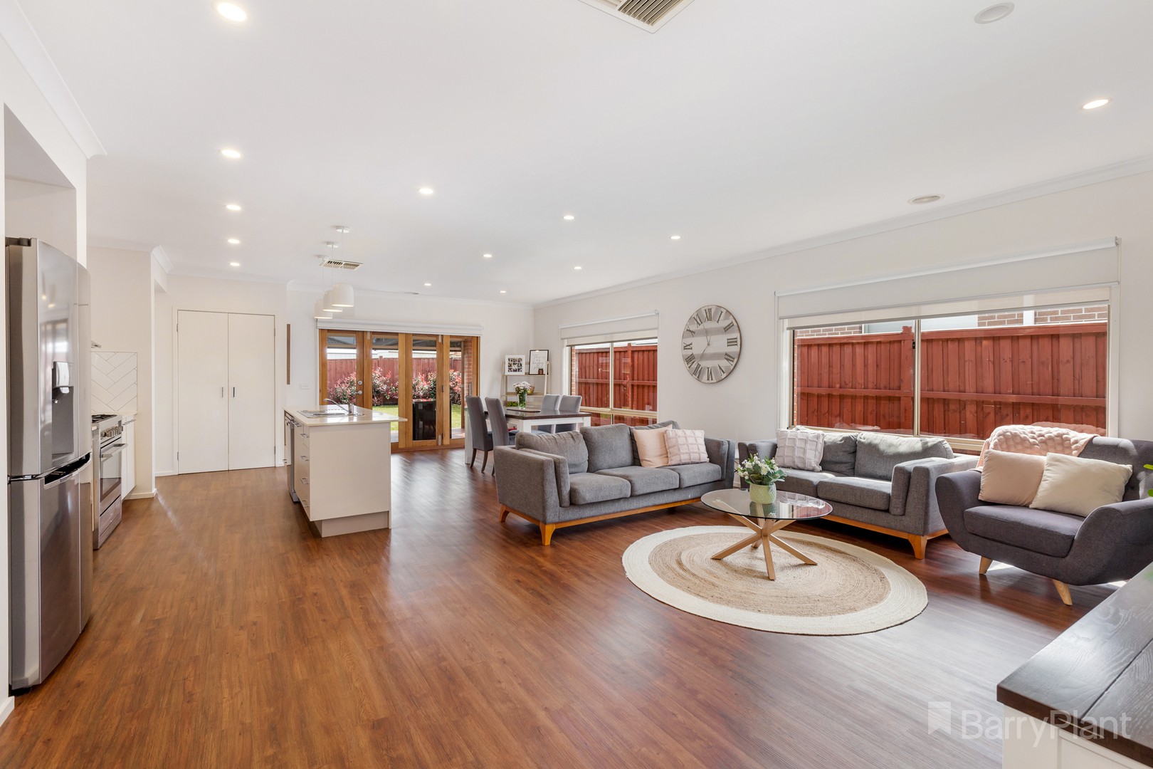 8 Belleview CresBeveridge, VIC 3753, Beveridge - Thumbnail 5