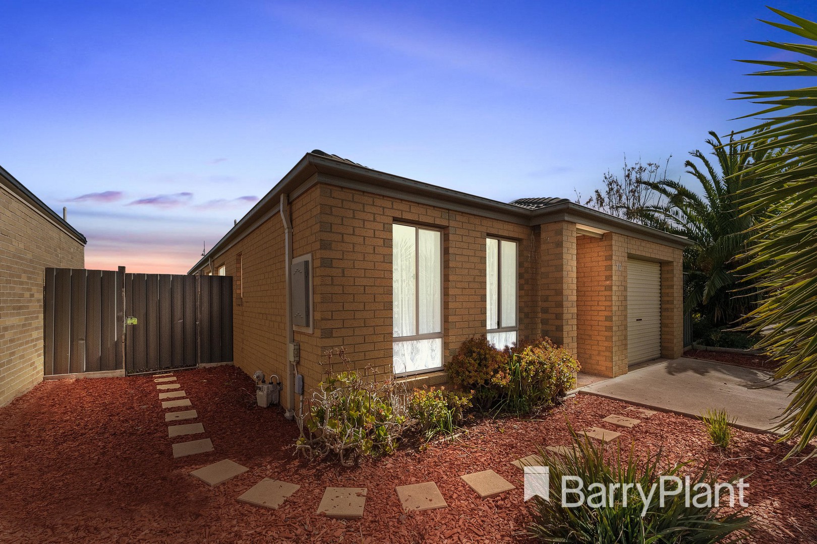 10 Clematis CrescentManor Lakes, VIC 3024, Manor Lakes - Thumbnail 2