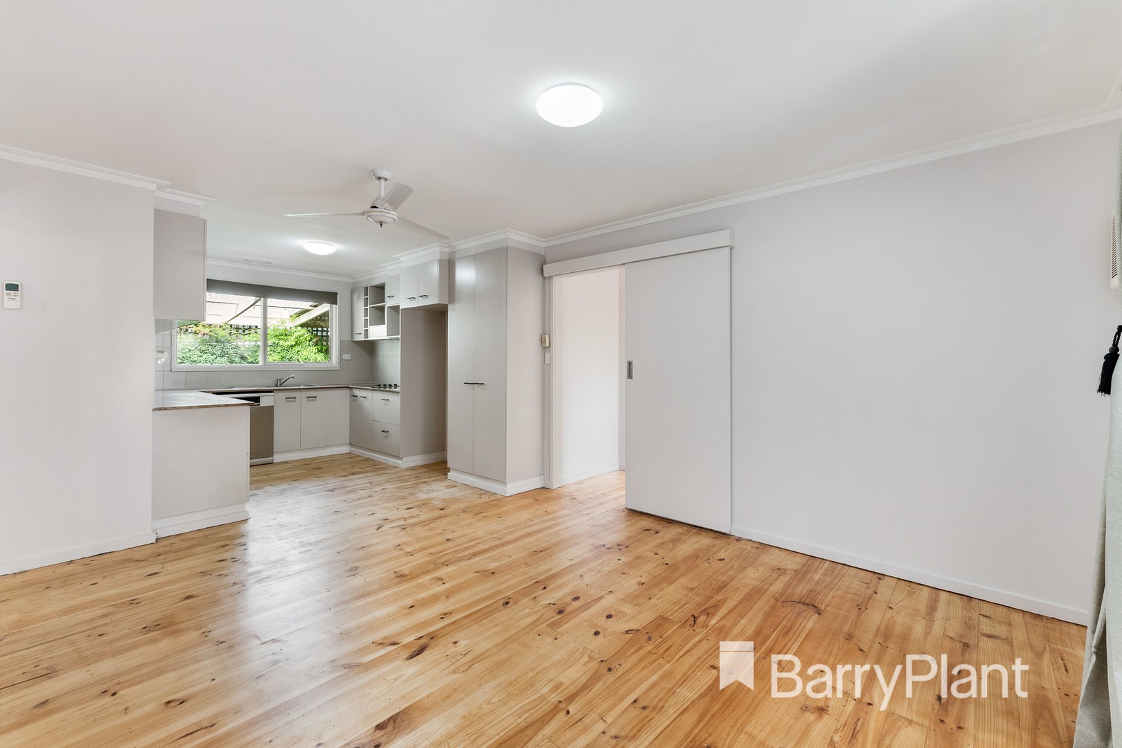 44 Valewood DriveWyndham Vale, VIC 3024, Wyndham Vale - Thumbnail 8