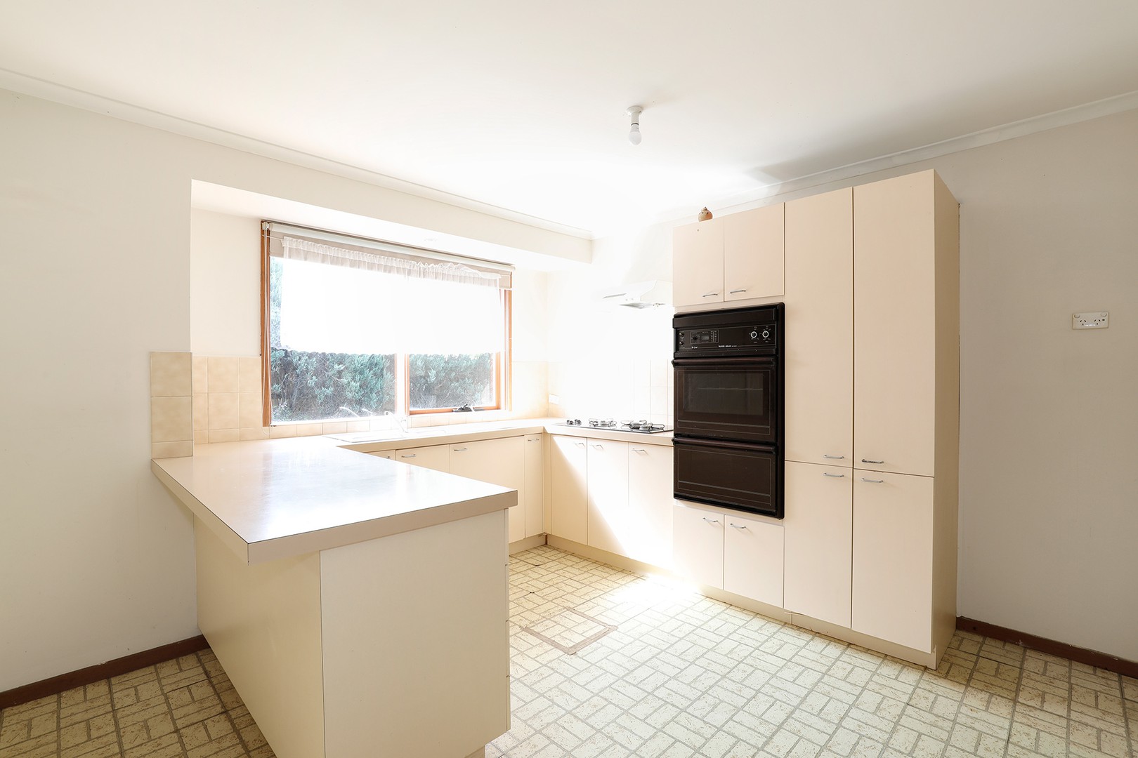 441 Centre Road, Berwick, VIC 3806 - Thumbnail 2 - 11/10/2021