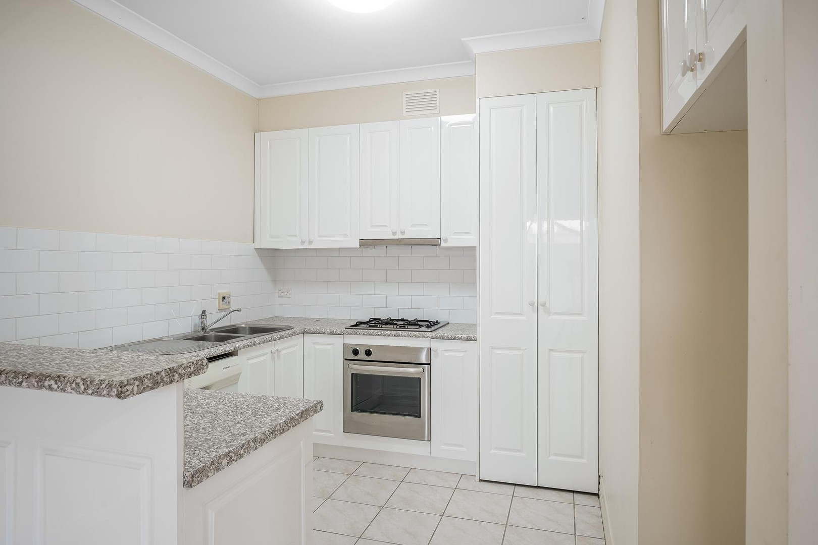 1/197 Little Malop Street, Geelong, VIC 3220 - Thumbnail 1 - 13/10/2021