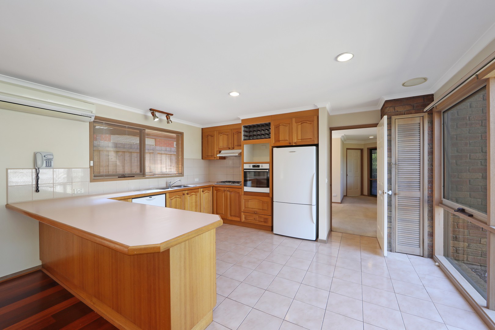 2 Quinn CourtLysterfield, VIC 3156, Lysterfield - Thumbnail 3