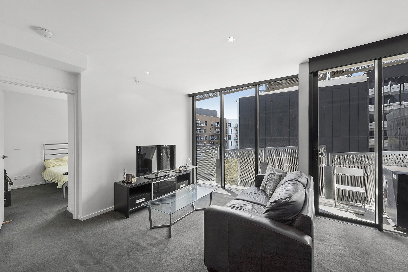 N400/18 Waterview Walk, Docklands, VIC 3008 - Thumbnail 1 - 13/10/2021