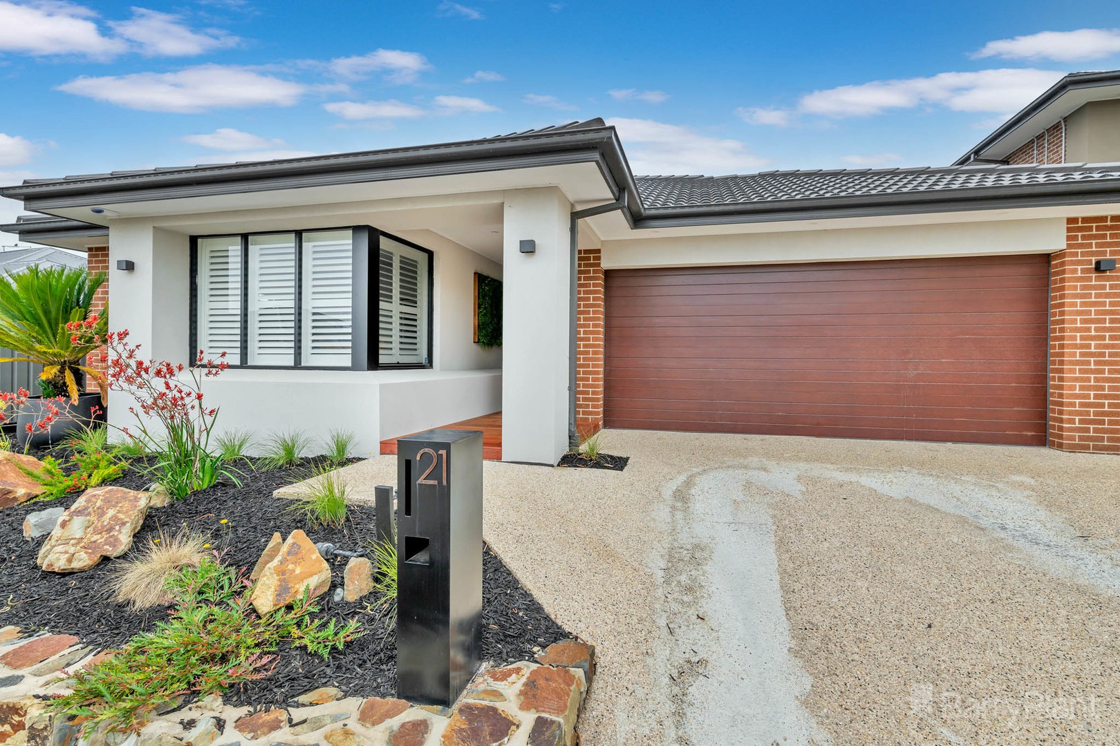 21 Zurich Rise, Pakenham, VIC 3810 - Thumbnail 1 - 14/10/2021