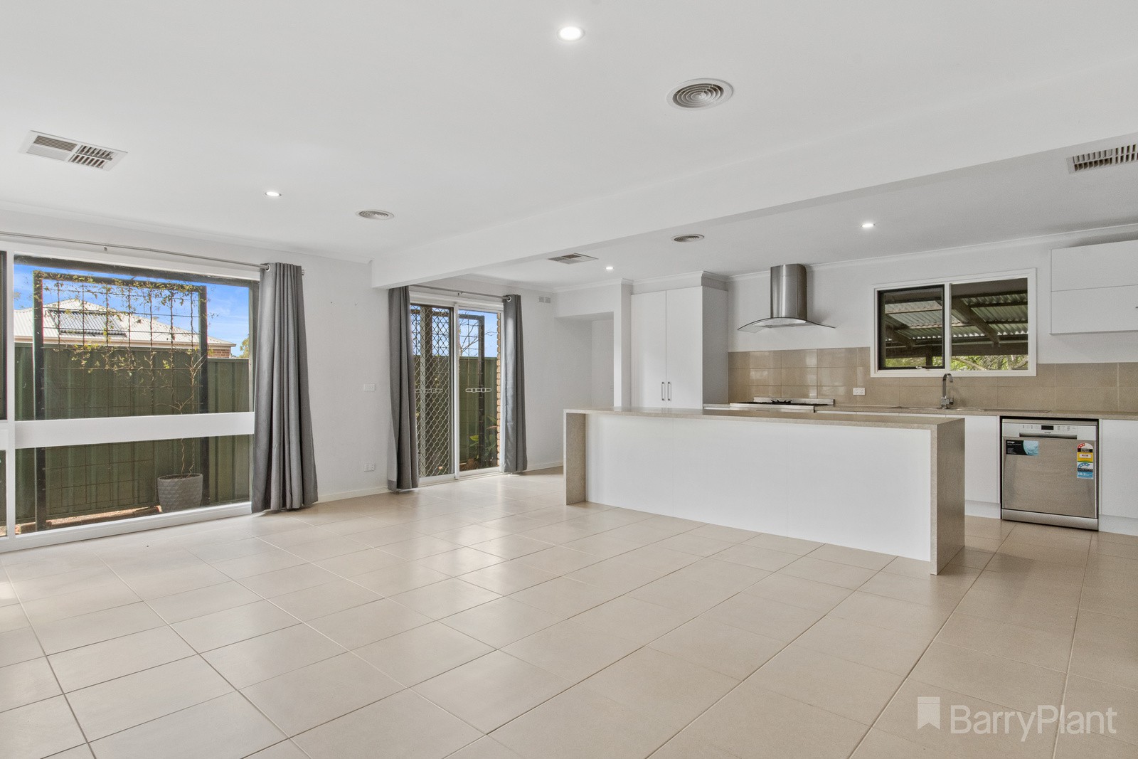 17 Mistletoe Street, Golden Square, VIC 3555 - Thumbnail 1 - 15/10/2021
