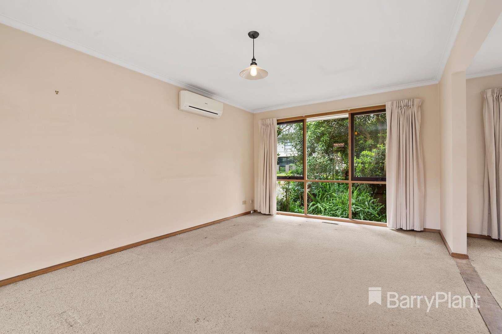 1/54 Rosella Street, Doncaster East, VIC 3109 - Thumbnail 2 - 15/10/2021