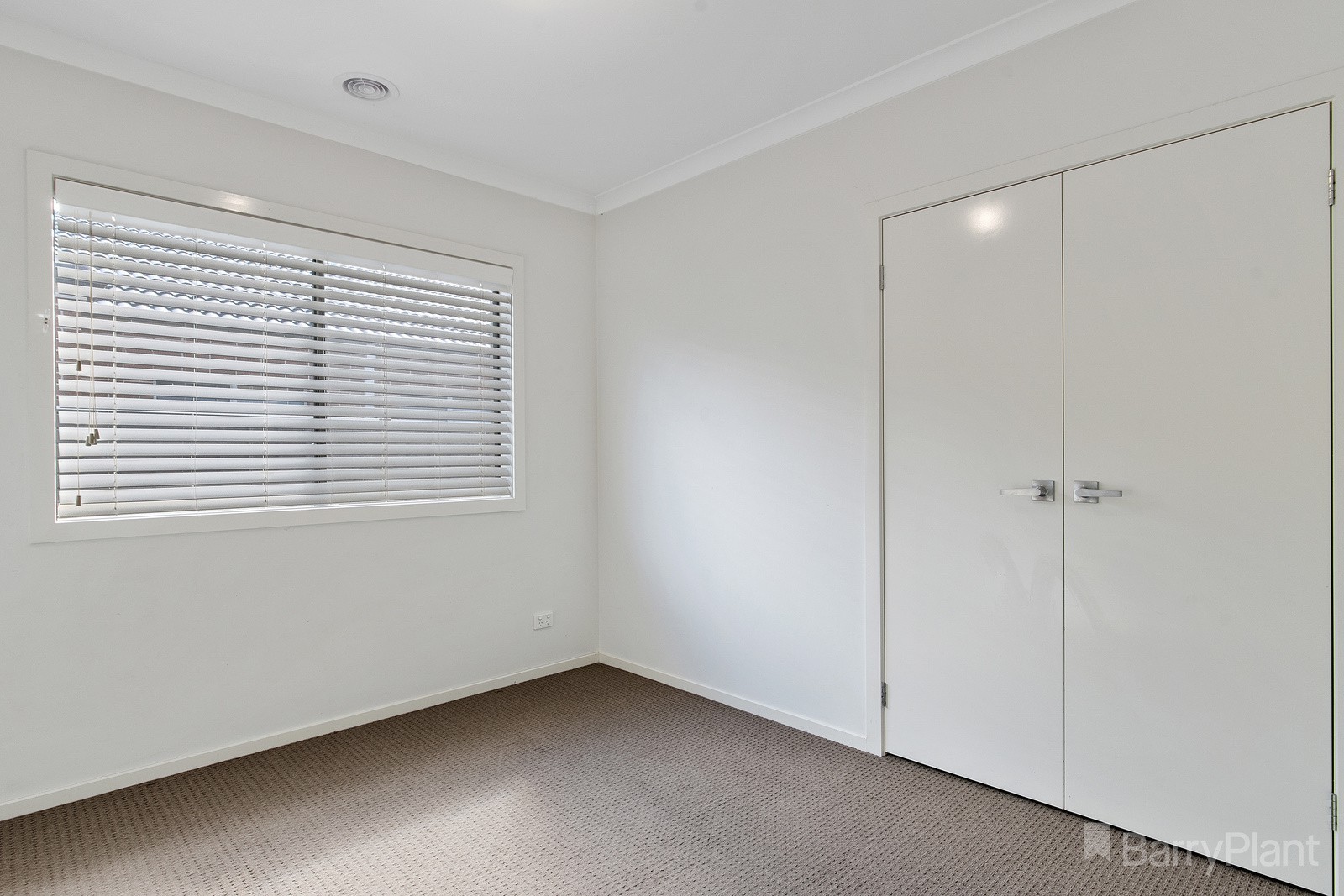 212 Redgum Way, Eaglehawk, VIC 3556, Eaglehawk - Thumbnail 4