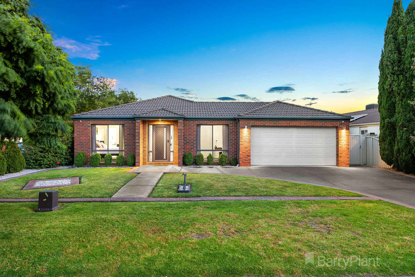 1 Honeysuckle Close, Pakenham, VIC 3810, Pakenham - Thumbnail 2