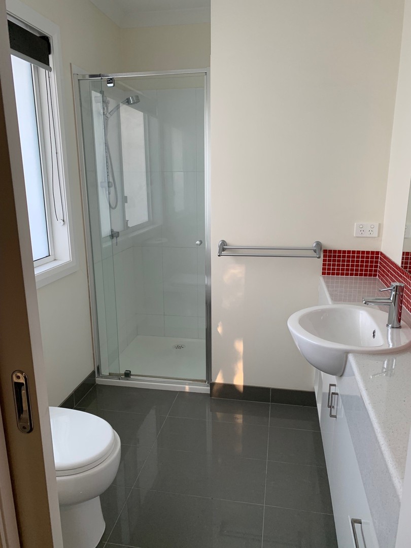 1/2 Kinross Street, Belmont, VIC 3216, Belmont - Thumbnail 8