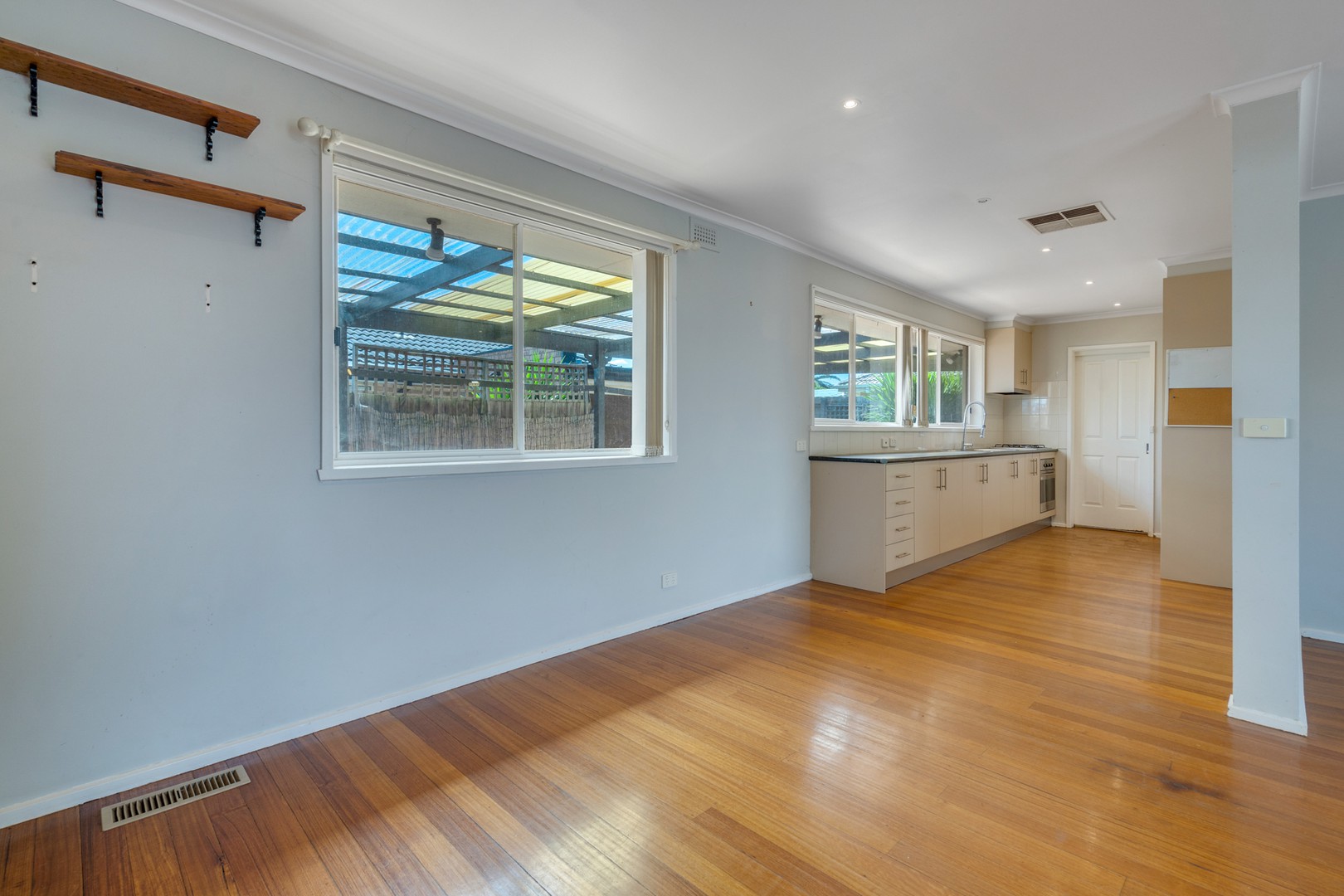 1/1 Bank Street, Craigieburn, VIC 3064 - Thumbnail 2 - 17/01/2024