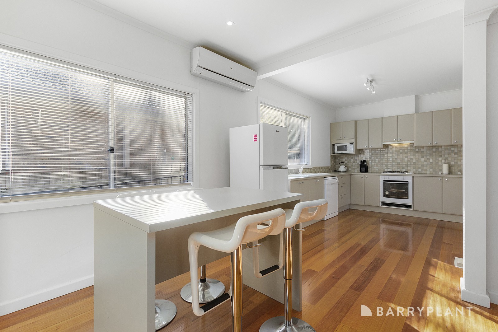1/1 Dorothy Grove, Ferntree Gully, VIC 3156, Ferntree Gully - Thumbnail 4