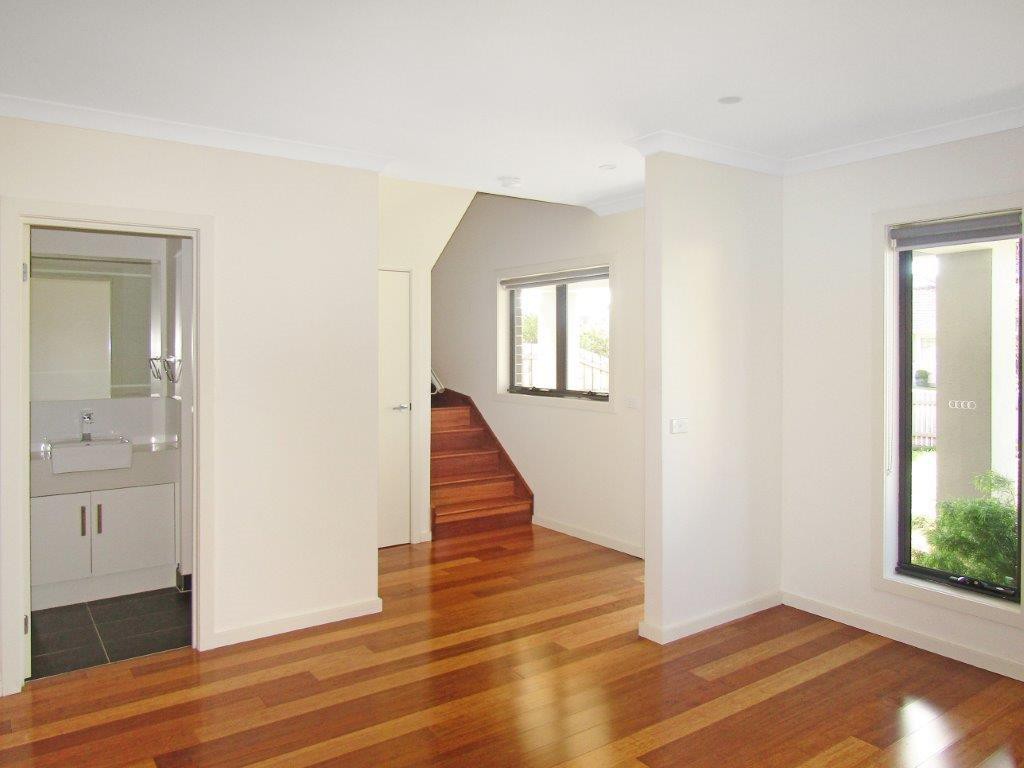 1/1 Horton Street, Reservoir, VIC 3073, Reservoir - Thumbnail 2