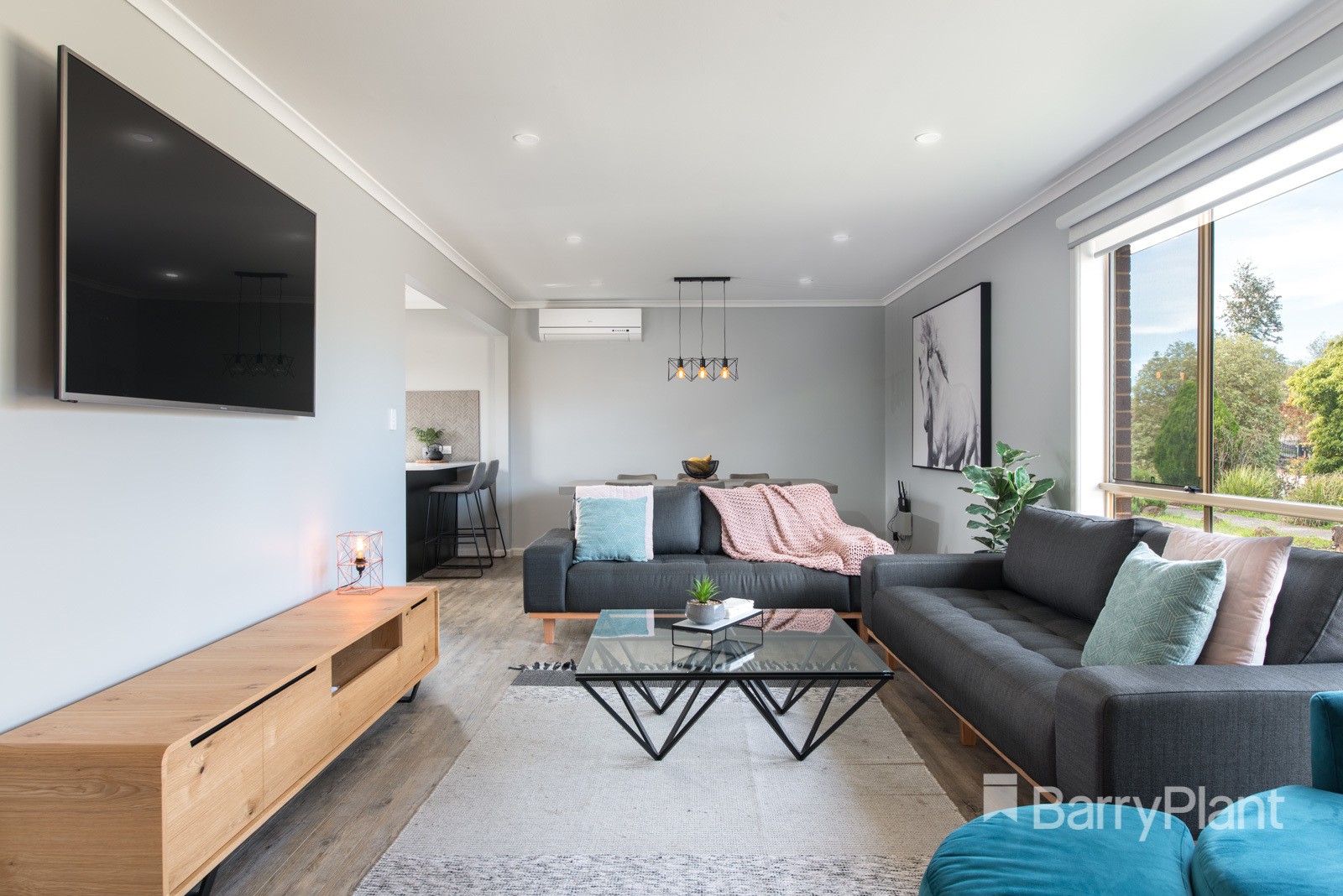 1/1 Kellaway Crescent, Mill Park, VIC 3082