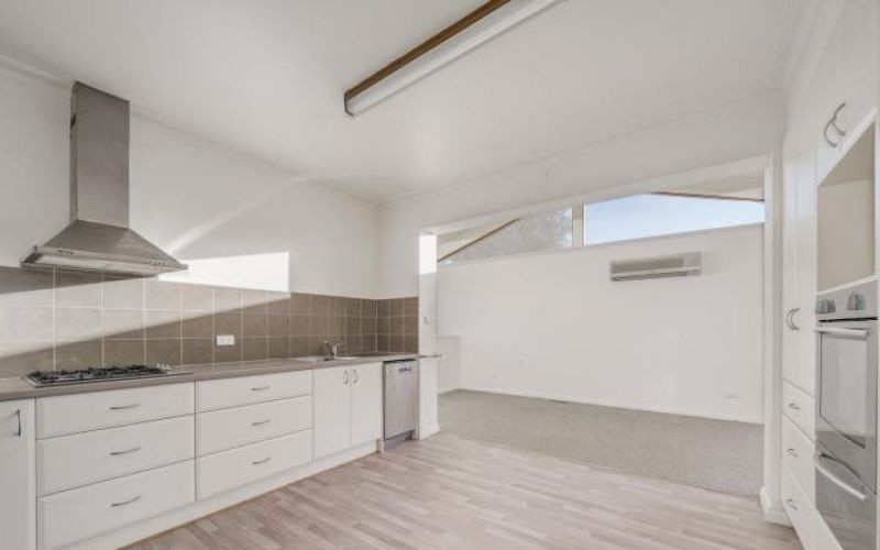 1/1 Mantell Street, Doncaster East, VIC 3109, Doncaster East - Thumbnail 2