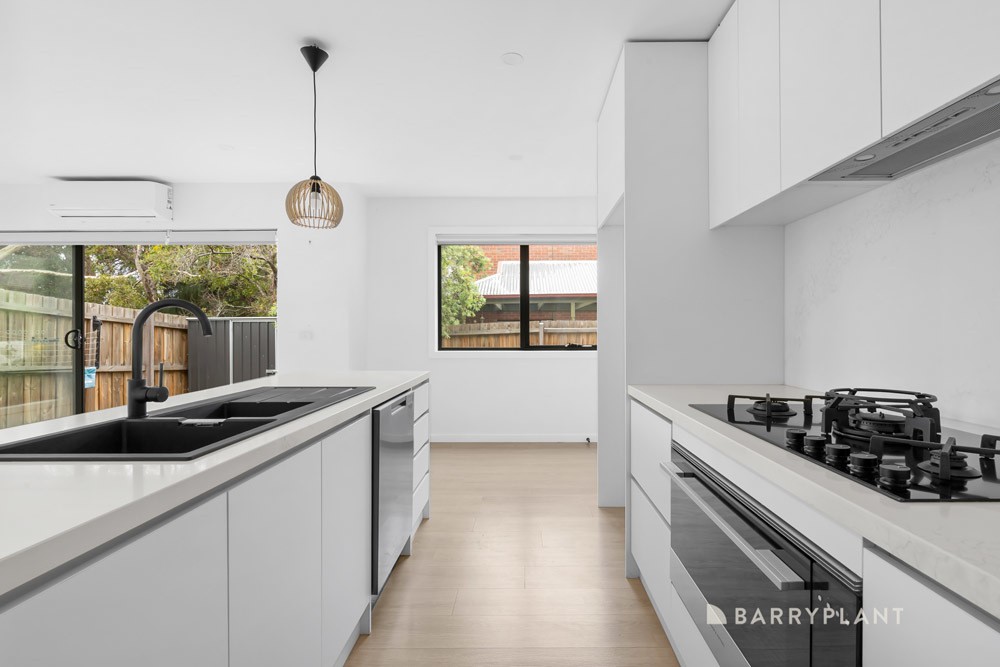 1/1 Old Plenty Road, South Morang, VIC 3752 - Thumbnail 2 - 23/12/2025