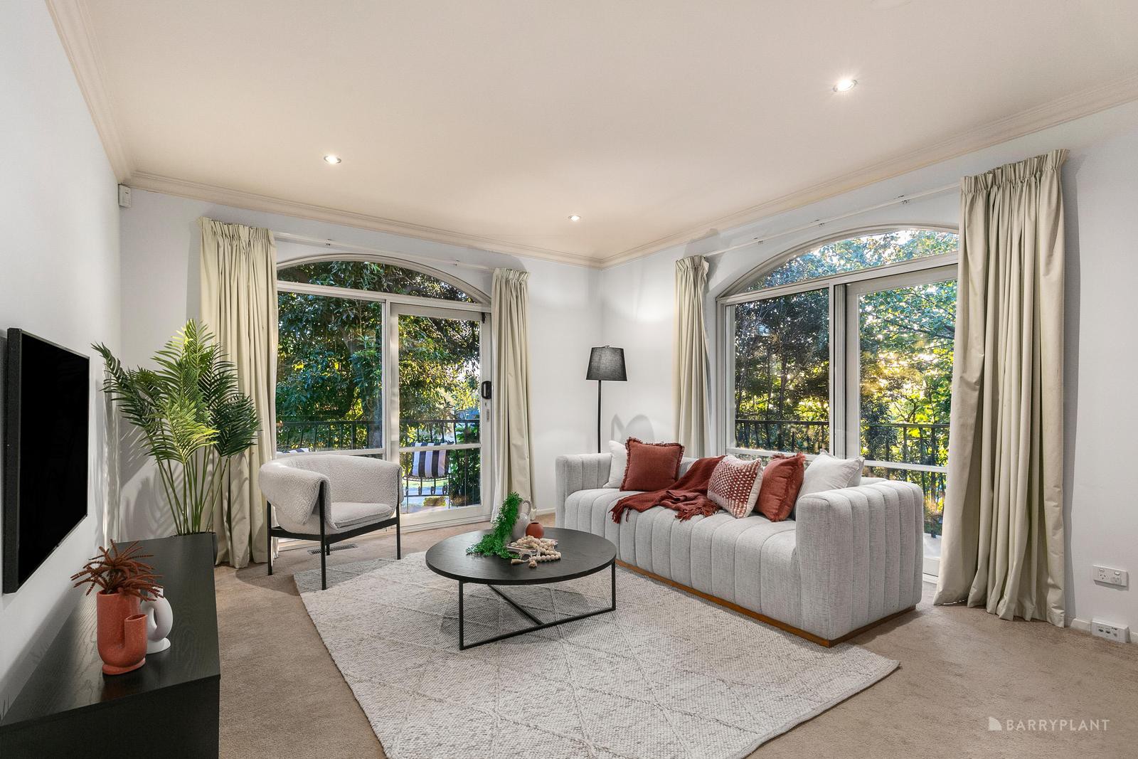 1/1 St Andrews Crescent, Bulleen, VIC 3105 - Thumbnail 2 - 09/04/2025