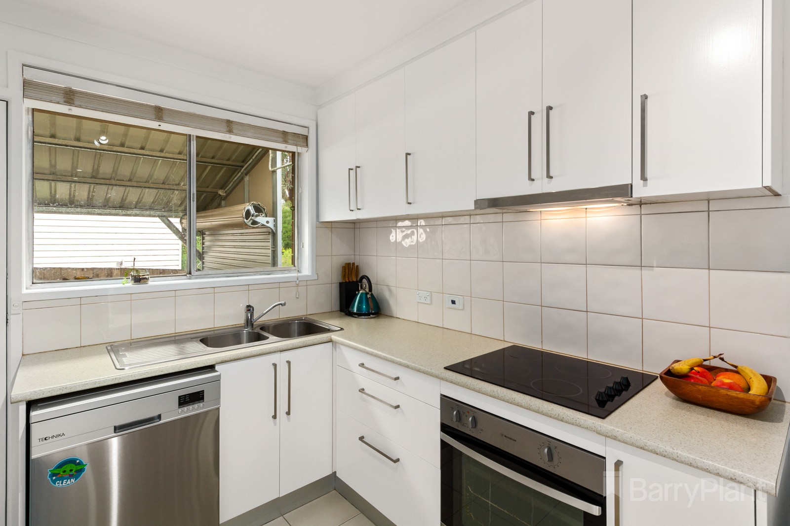 1/10 Alvina Street, Ferntree Gully, VIC 3156, Ferntree Gully - Thumbnail 2