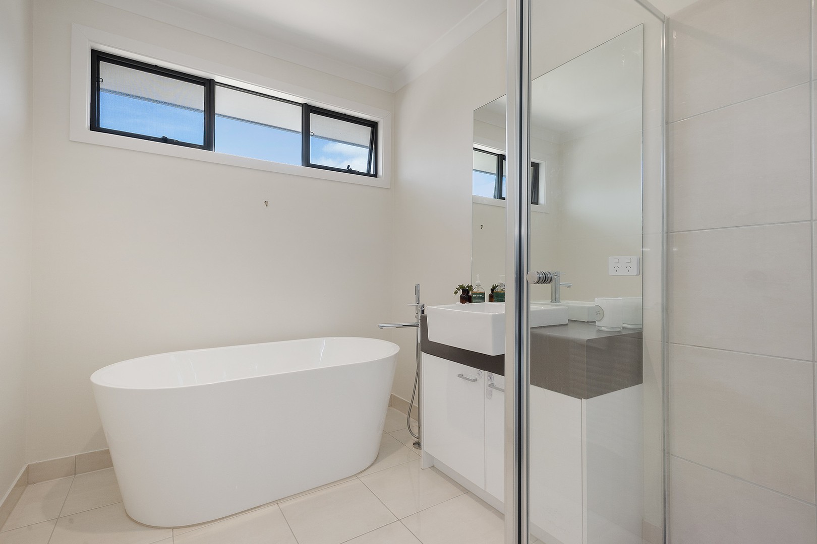 1/10 Bayview Road, Frankston, VIC 3199, Frankston - Thumbnail 8