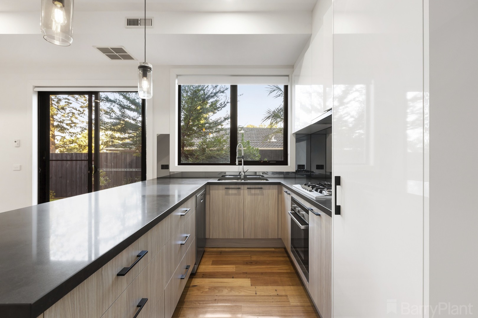 1/10 Canterbury Road, Heathmont, VIC 3135, Heathmont - Thumbnail 4