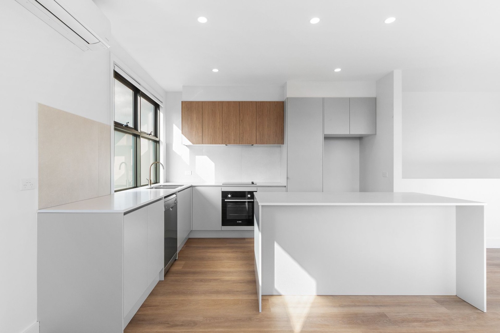 1/10 Frawley St, Frankston, VIC 3199, Frankston - Thumbnail 4