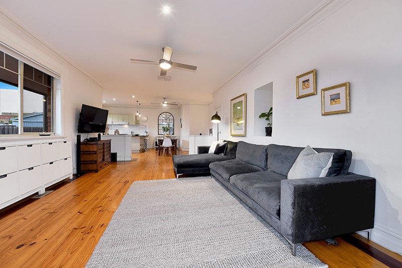 1/10 Haldane  Road, Niddrie, VIC 3042 - Thumbnail 1 - 01/02/2024
