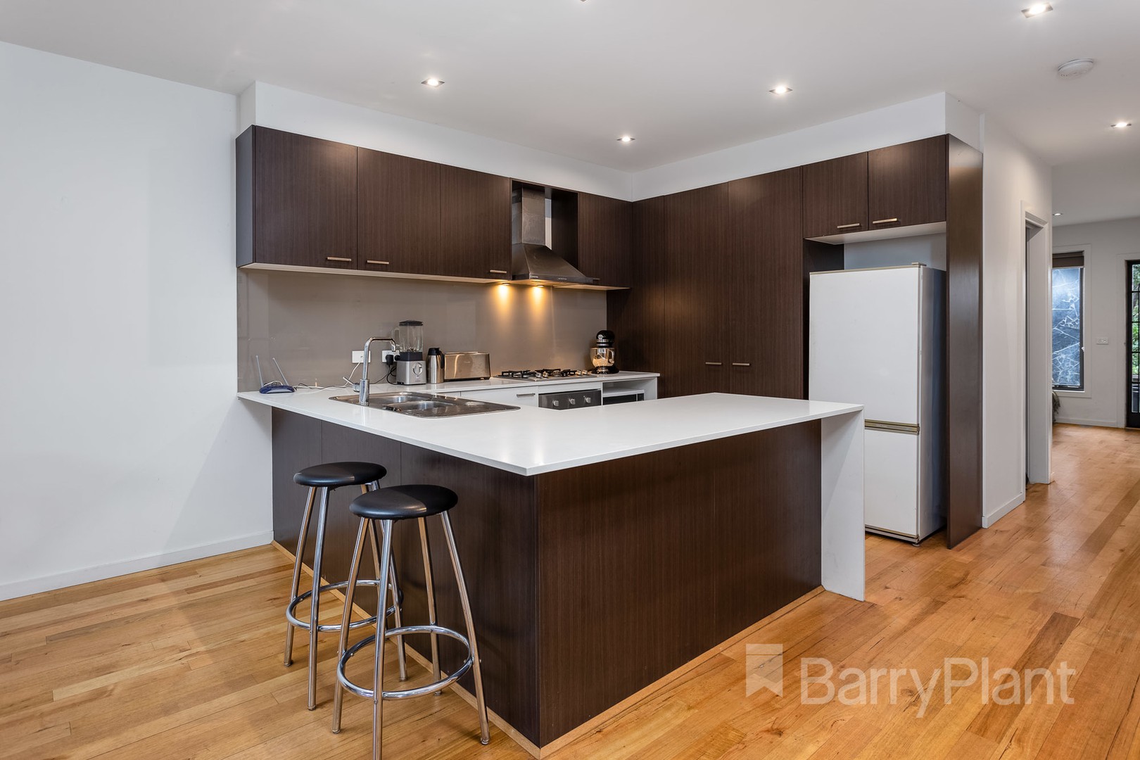 1/10 Laurie Street, Newport, VIC 3015 - Thumbnail 1 - 11/03/2022