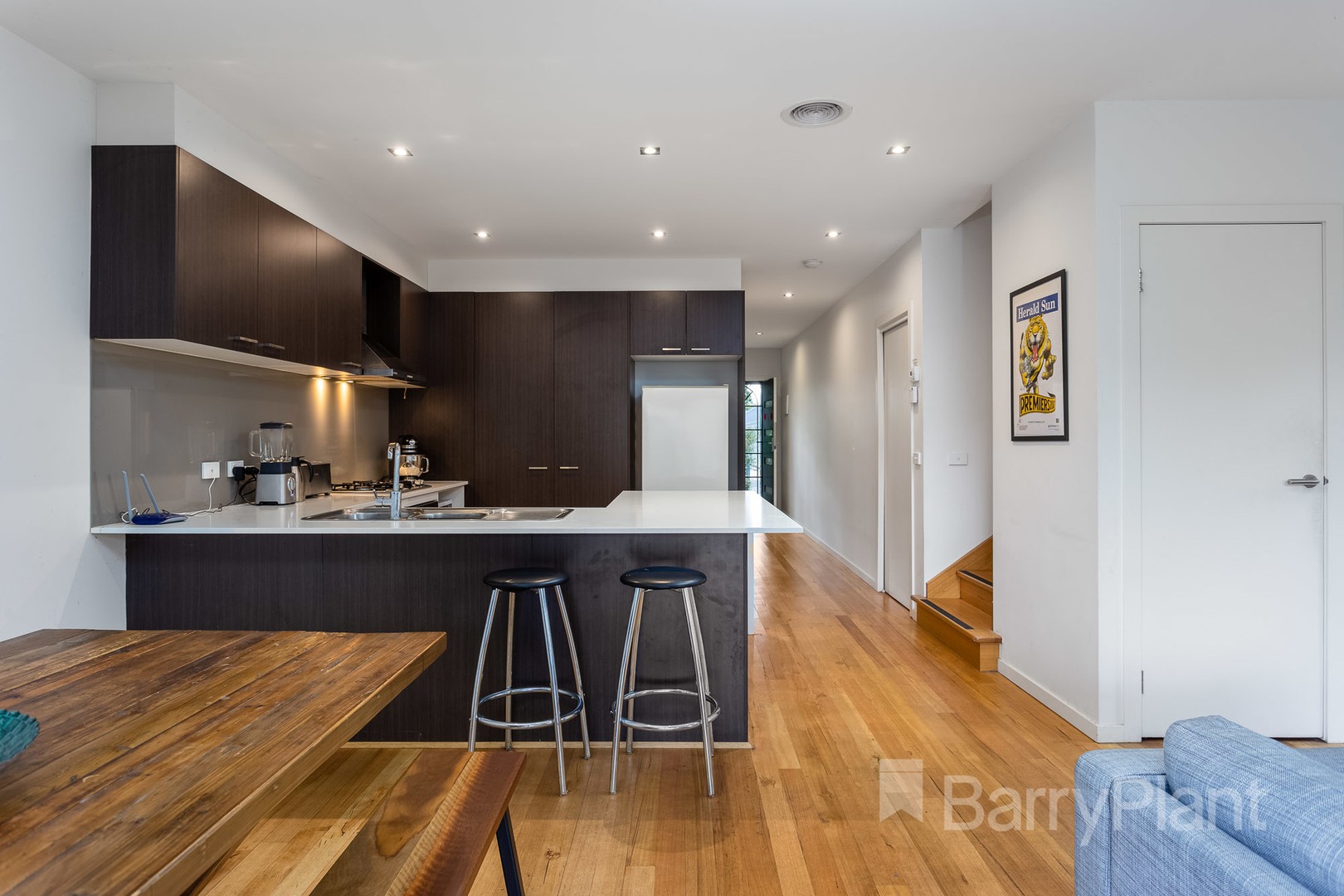 1/10 Laurie Street, Newport, VIC 3015 - Thumbnail 2 - 11/03/2022