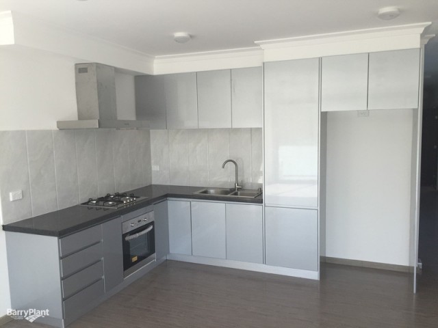 1/10 Llewellyn Place, Eumemmerring, VIC 3177 - Thumbnail 2 - 19/12/2022