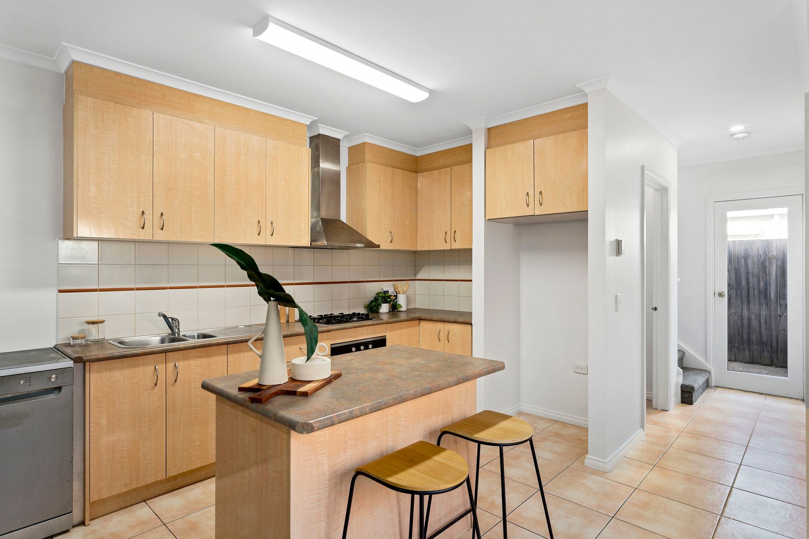 1/10 Omar Street, Maidstone, VIC 3012, Maidstone - Thumbnail 3